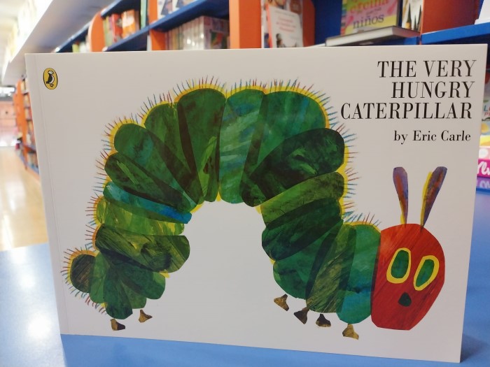 Cuentacuentos en Sèneca Jove como el de The very hungry caterpillar.