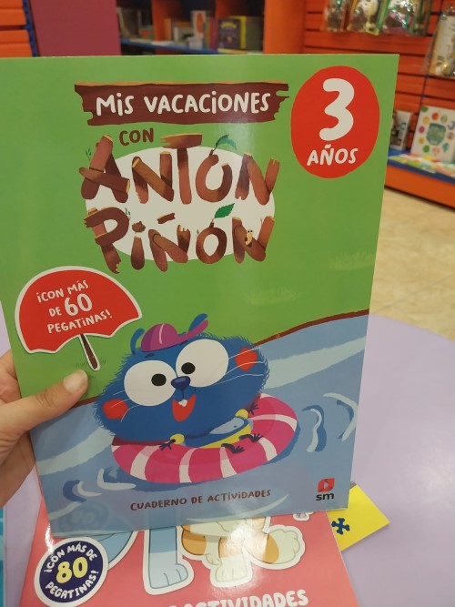 Cuadernillo de actividades para tres años de Antón Piñón