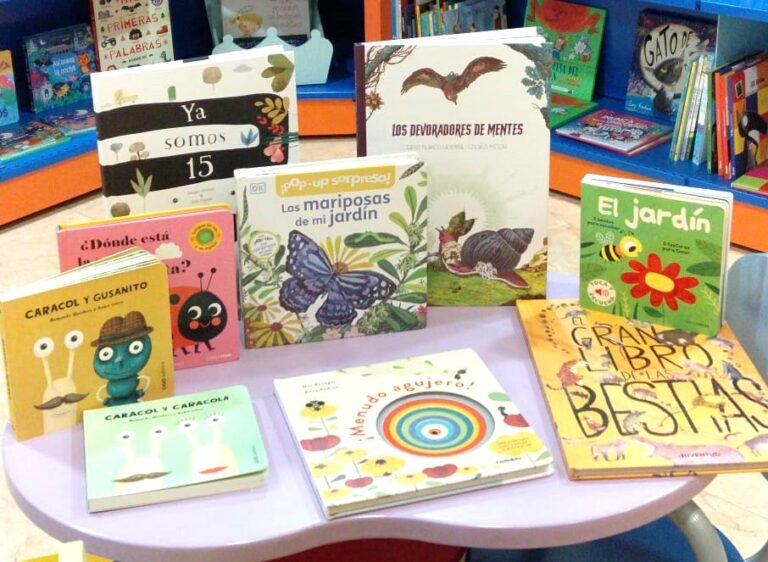 Libros para niños sobre insectos en Sèneca Jove librería de Elche